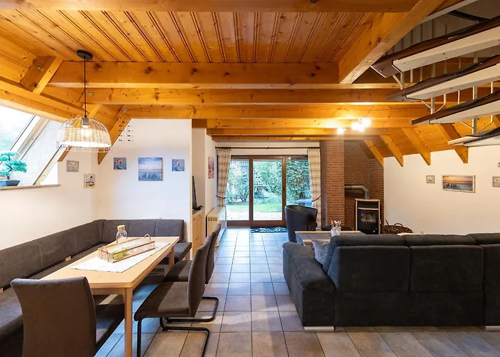 بيت للعطل Opi Huck Stroot 41 *